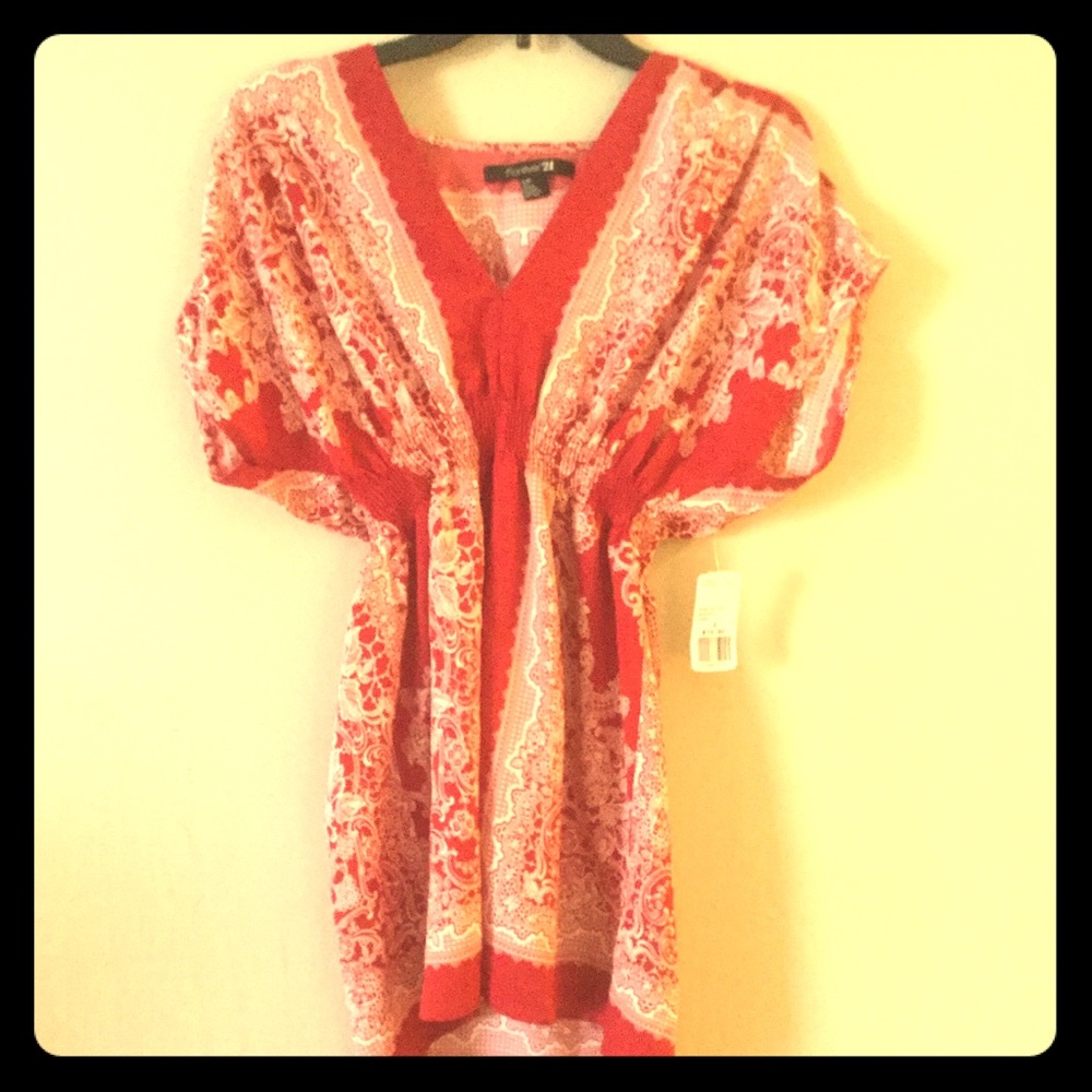 Brand new w/tags. Forever 21 lightweight tunic